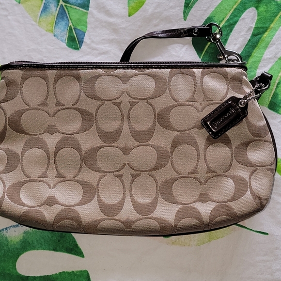 COACH WRISTLET - Picture 3 of 4